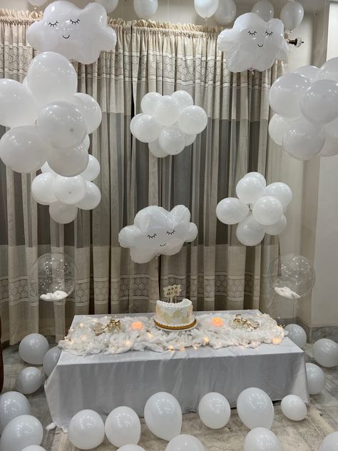 #baby #party #6months #halfbirthday #aesthetic #clouds #whiteparty Cloud 9 Party Food, Cloud Themed Food, Cloud Themed Birthday Party, Heaven Party Theme, Birthday Cake Cloud, Cloud Nine Birthday Party Decorations, On Cloud 9 Birthday Party, Cloud Birthday Party, Cloud 9 Birthday