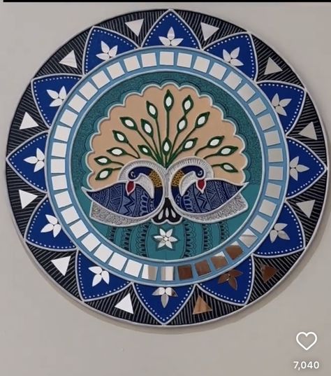 Lippan Art On Round Mdf Board, Modern Lippan Art, Lipan Art, Mirror Canvas Art, Painted Mirror Art, Ganesh Art Paintings, Lippan Art, Mandala Art Therapy, Clay Wall Art