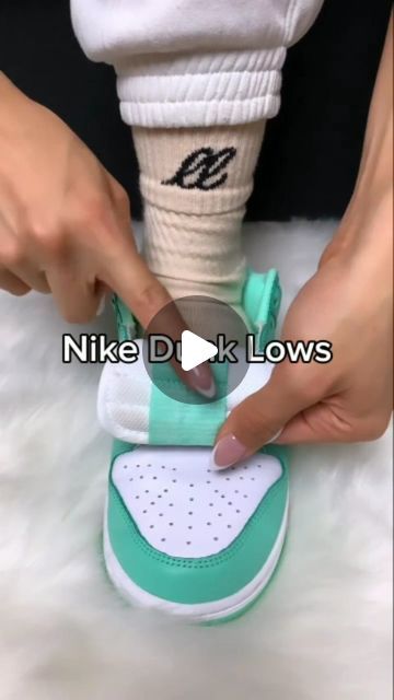 SNEAKERS | FOOTWEAR | KICKS on Instagram: "Nike dunk low lace Style Tutorial f" Nike Shoe Laces, Nike Low Dunk, Lace Tutorial, Nike Dunk Lows, Oatmeal Diet, Dunk Lows, Style Tutorial, Ice Spice, Hairdos For Curly Hair