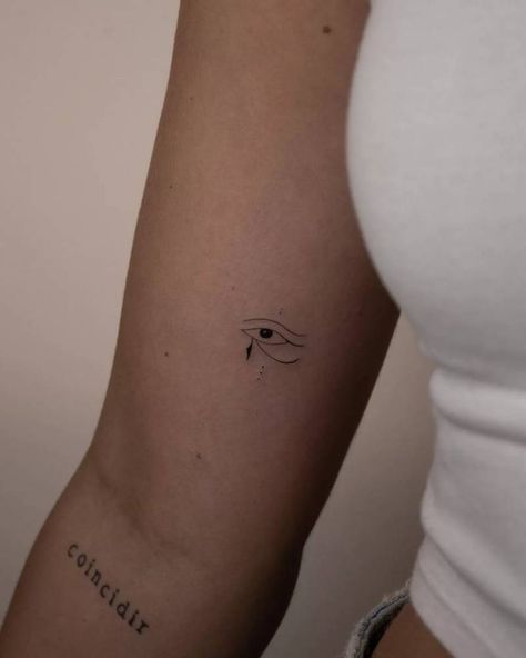 Eye Of Horus Tattoo Feminine, Tattoo Between Breast, Eye Of Horus Tattoo, Horus Tattoo, Horus Eye, Eye Of Horus, Henna, Tattoo Ideas, Tattoos