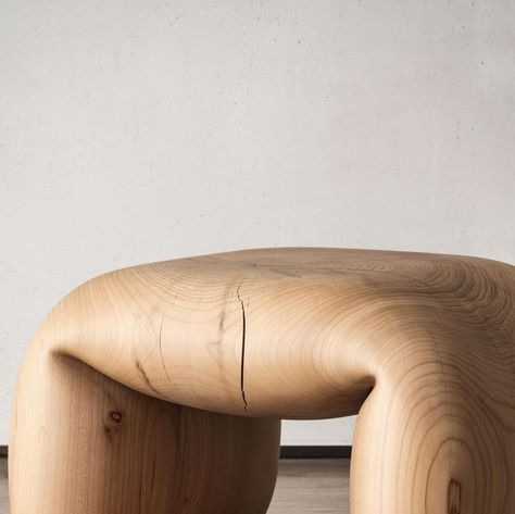 Ateliers Courbet on Instagram: "Pieter Maes’ elegant curves and folds carved in solid cedar by woodcrafters Elia Salcher and Moritz Ploner of atelier 3DW // Resulting from the Editions Courbet program fostering collaborations between contemporary artists designers and master artisans around the world" Biomorphic Furniture, Cob Bench, Organic Furniture Design, Beech Furniture, Walnut And Marble, Playful Furniture, Industrial Loft Design, Wood Carving Furniture, Carved Table