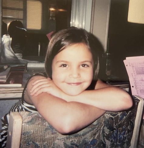 Madison Beer Childhood Photos, Madison Bailey And Carlacia Grant, Madison Bailey And Her Gf, Madison Beer As A Kid, Madison Bailey Childhood, 12 Dancing Princesses, Bailee Madison, The Oc, Actresses