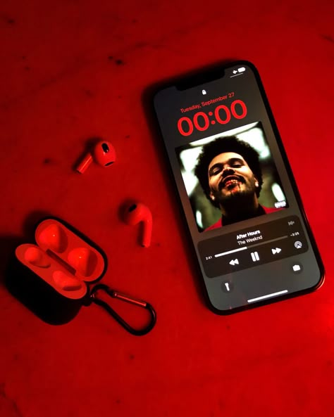 Beauty Behind The Madness Wallpaper, The Weekend Vibes, Weekend Aesthetic, The Weeknd Albums, The Weeknd Songs, Starboy The Weeknd, Whats Wallpaper, The Weeknd Poster, Beauty Behind The Madness