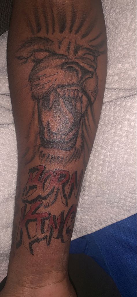 Born King Tattoo Men, Born King Tattoo, King Tattoo Men, King Lion Tattoo, King Tattoo, Half Sleeve Tattoos Drawings, King Tattoos, King Lion, Forearm Tattoo Design