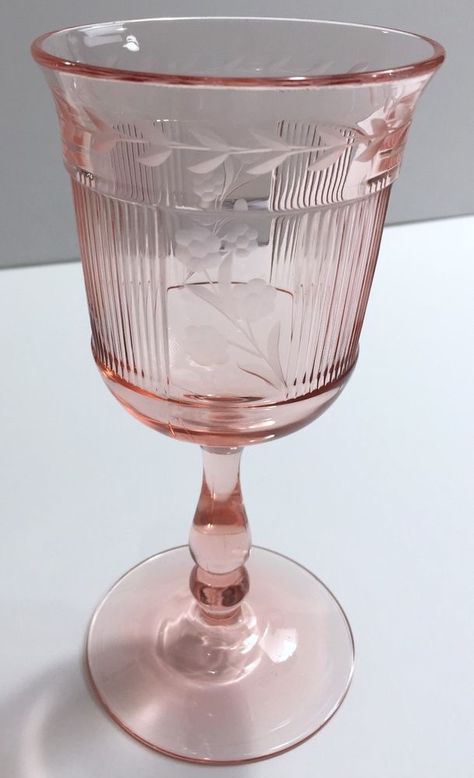 Unique Dishes, Bubble Pattern, Colored Glassware, Glass Bubble, Glass Ware, Pink Wine, Flamingo Pink, Mason Jar Wine Glass, Wine Goblets