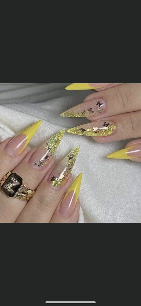 Yellow Stelito Nails, Peach Acrylic Nails, Almond Acrylic Nails Designs, Pink Stiletto Nails, Winter Nails Acrylic, Nails Design With Rhinestones, Stiletto Nails Designs, Crazy Nails, Pretty Nail Art Designs