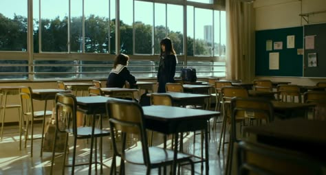 My Broken Mariko, Classroom Scene, Tokyo Photography, House Of Balloons, Scenery Background, Film Grab, Japanese Aesthetic, Cinematic Photography, Movie Photo