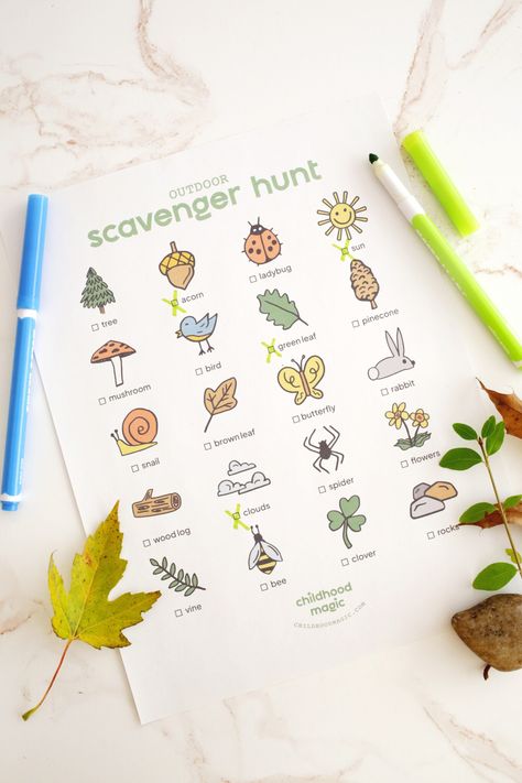 Outdoor Scavenger Hunt (Free Printable!) - Childhood Magic Outdoor Scavenger Hunt, Nature Scavenger Hunt, Out In Nature, Scavenger Hunts, Activity For Kids, Flowering Vines, Fall Ideas, Scavenger Hunt, Fresh Air