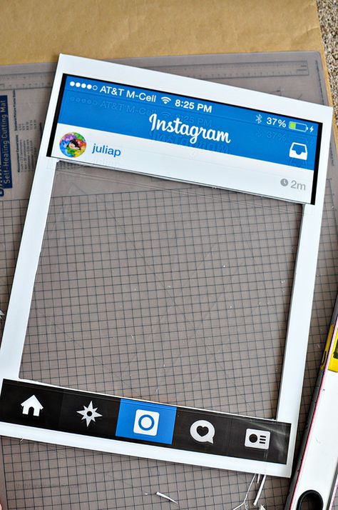 DIY Instagram Costume - step 3 Instagram Frame Diy, Social Media Costumes, Instagram Party Ideas, Instagram Cut Out, Instagram Frame Prop, Media Party, Diy Adult Halloween Costumes, Social Media Illustration, Illustration Social Media