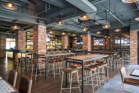 ©Seth Powers. The Camel Sports Bar in Shanghai. Designed by Hannah Churchill of hcreates. Sports Bar Decor Ideas, Home Sports Bar, Beer Bar Ideas, American Sports Bar, Cozy Terrace, Sport Bar Design, Bar Decor Ideas, Sports Bar Decor, Sport Bar