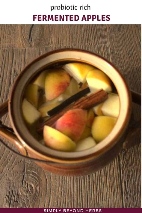 Fermented apples Fermented Apples, Shawarma Ingredients, Apple Recipe, Creamy Potato Soup, Fermentation Recipes, Recipe Cover, Herb Recipes, Brownie Ingredients, Fermented Foods