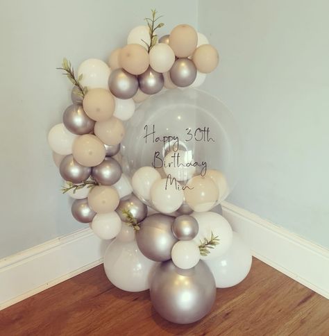 Lovely grown up balloon creation for a special 30th Birthday 🤍 This design is called a 'balloon hug' in the balloon world, but we think there could be a better name for it out there 🤔 - any ideas please share! 30th Balloon Ideas, Balloon Hugs, Balloon Hug, Luxury Event Decor, 30th Birthday Balloons, Name Balloons, Bobo Balloon, 30 Balloons, Elizabeth James