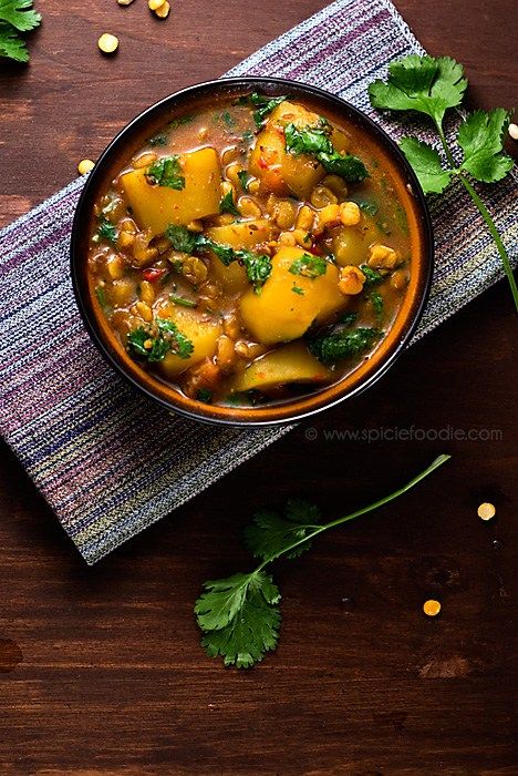 Split Pea Curry, Yellow Split Pea, Pea Curry, Smoothies Vegan, Yellow Split Peas, Potato Curry, Split Pea, Curry Recipe, Indian Dishes