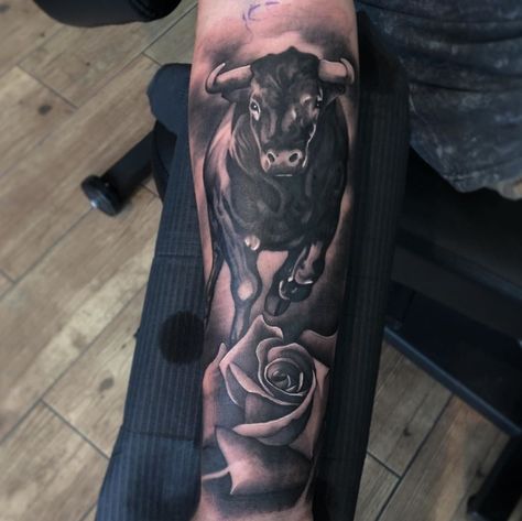 Bull And Roses Tattoo, Bull Tattoo Forearm, Realistic Bull Tattoo, Bull Tattoo Men, Bull Tattoo Design For Men, Spanish Bull Tattoo, Mechanical Arm Tattoo, Black And Gray Tattoo, Taurus Bull Tattoos