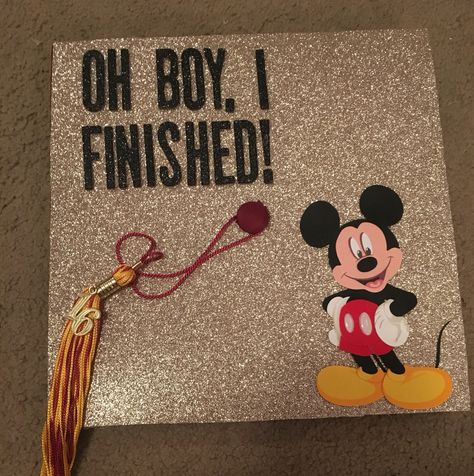 Mickey Graduation Cap, Mickey Mouse Graduation Cap, Disney Graduation Cap Ideas High School, Disney Preschool Graduation Theme, Disney Graduation Party Ideas, Disney Inspired Graduation Caps, Disney Graduation Cap Ideas, Mickey Mouse Graduation, High School Graduation Cap Designs