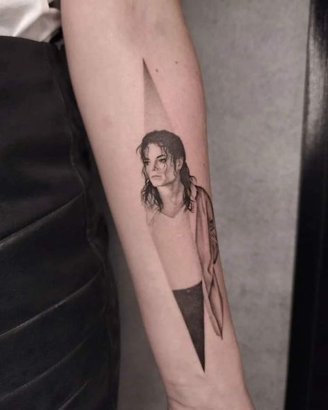 Michael Jackson Tattoo, Icon Tattoo, Michael Jackson Hot, Michael Jackson Wallpaper, Forearm Tattoo Women, Ink Master, Leg Sleeves, Pinturas Disney, Star Tattoos