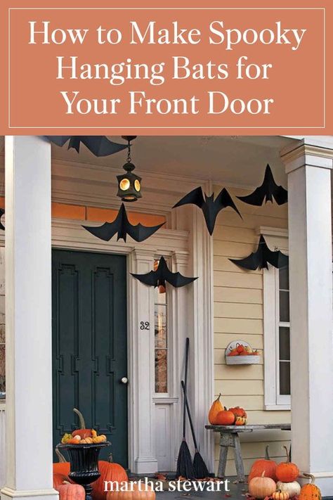 Make these paper hanging bats for your front door as easy and not so spooky Halloween front door decor. These black paper bats are easy to make from a few supplies, and they can be brought out year after year. #marthastewart #halloween #halloweendecor #diyideas #diyhalloween #halloweenlivingroom Porta Halloween, Halloween Camping, Dekorasi Halloween, Halloween Decor Diy, Halloween Diy Outdoor, Classy Halloween, Casa Halloween, Halloween Front Porch Decor, Diy Halloween Decor