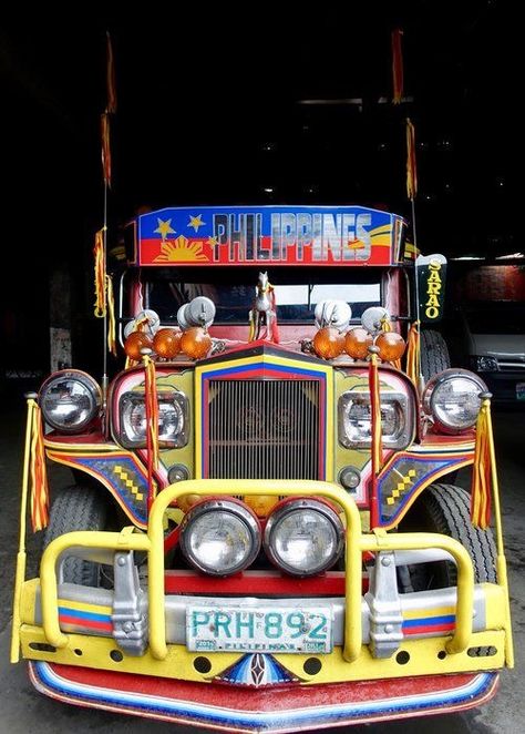 Sarao jeepney (ctto) Banana Ketchup, Dna Project, Filipino Art, Color Me Mine, Painting Competition, Sleeves Ideas, Philippines Travel, Community Engagement, Ap Art