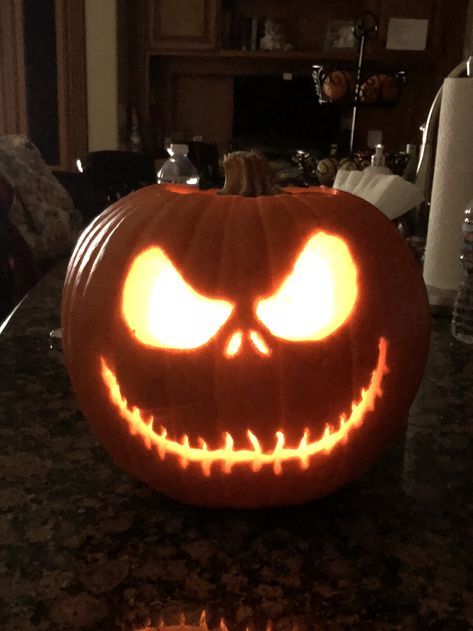 The Best Pumpkin Carving Ideas, Pumpkin Carving Jack Skellington Easy, Cool Scary Pumpkin Carving Ideas, Mini Carved Pumpkin Ideas, Carved Jack O Lantern, Pump Kin Carving Ideas, Pumkin Craving Easy, Jack Skellington Carved Pumpkin, Pumpkin Carving Ideas The Nightmare