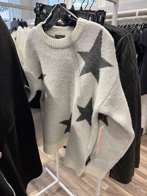 Star Aesthetic Clothing, Cute Star Clothes, Clothes With Stars Aesthetic, Star Outfits Aesthetic, Starcore Outfits, Sueter Aesthetic, Star Aesthetic Clothes, Star Sweater Outfit, Star Clothes