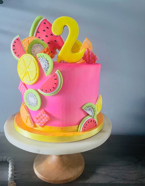 Two Ti Fruiti Cake, Two Tti Fruity Birthday Cake Ideas, Tutti Fruitti Birthday Cake, Fruit 2nd Birthday Party, Twotti Fruity Outfit, Two Tti Frutti Birthday Cake, Two To Fruity Birthday, Twotti Fruity Party Cake, Twoty Fruity Birthday Party