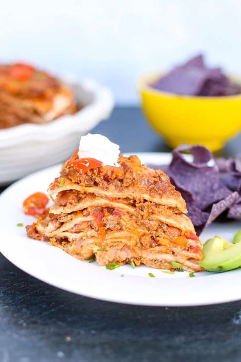 Layered Taco Pie, Grill Vegetables In Foil, Freezer Meal Labels, Beef Burrito Recipe, Taco Pie Recipes, Layered Taco, Ww Dinner, Beef Entrees, Thriving Home