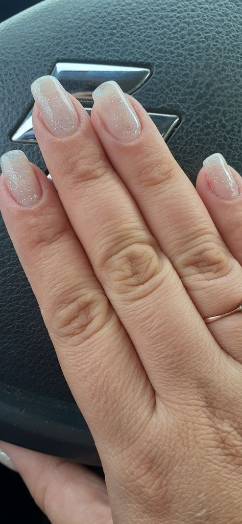 Natural nails glitter clear Clear Sparkly Almond Nails, Clear Silver Glitter Nails, Sheer White Glitter Nails, White And Sparkle Acrylic Nails, Clear Sparkle Nails, Glitter Clear Nails, Transparent Glitter Nails, Clear Nails With Glitter, Clear Glitter Acrylic Nails