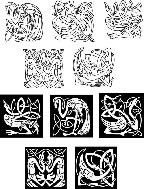 564 Celtic Knot Animals Illustrations & Clip Art - iStock Celtic Knot Dragonfly, Celtic Knotwork Animals, Celtic Knotwork Pattern, Celtic Animal Art, Celtic Fish, Keltic Knot, Senior Year Art, Celtic Drawings, Celtic Knot Dragon