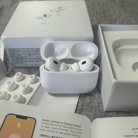 Airpod Pro 2nd Gen Aesthetic, Airpod Pro Gen 2 Case, Airpod 3rd Generation Aesthetic, Airpod Pros 2nd Gen, Airpod Pro 2nd Gen, Earbuds Aesthetic, Airpods Aesthetic, Headphone Aesthetic, Airpods Headphones