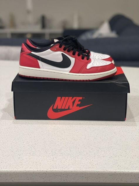 Size 9 - Jordan 1 Retro Low OG chicago 2016 Get a price at https://copapair.com/size-9-jordan-1-retro-low-og-chicago-2016/ Jordan 1 Low Og Chicago, Jordan 1 Low Chicago, Chicago Jordan 1, Low Jordan 1, Jordan Low, Retro 1, Jordan 1 Low, New Sneakers, Jordan 1 Retro