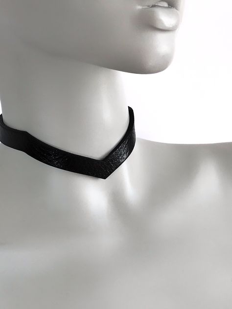 Premium Leather Choker, Luxury Choker, Exclusive Leather Choker, Kitty Collar, Premium Leather Collar - Etsy.de Luxury Choker, Collar Accessories, Elegant Choker, Day Collar, Leather Chokers, Choker Collar, Leather Collar, Choker Necklaces, Leather Bracelet