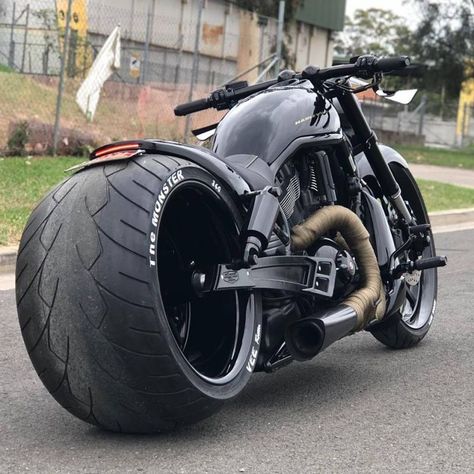 Harley-Davidson V Rod Australia “Black” by DGD Custom  #harleydavidson #harley #vrod #muscle #nightrod #custom #custombike #dgdcustom #australia #themonster Vrod Custom, Vrod Muscle, Motocykle Harley Davidson, V Rod Custom, Harley-davidson Sportster, Harley Davidson Night Rod, Harley V Rod, Xe Ducati, Мотоциклы Harley Davidson