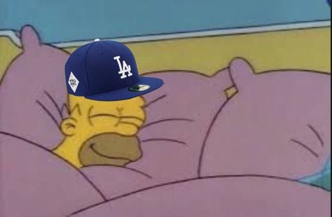 How Dodgers & Lakers fans sleeping tonight 1988/2020 Dodgers Funny, Dodgers Meme, Mexico Life, Let's Go Dodgers, Dodgers Fan, Dodgers Baseball, Cartoon Profile, Cartoon Profile Pics, Profile Pics