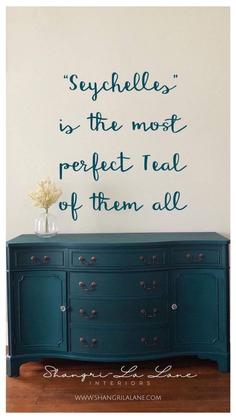 Teal Dresser Makeover, Teal Furniture Bedroom, Dark Teal Dresser, Teal Chalk Paint Furniture, Dark Teal Furniture, Painted Furniture Ideas Colors, Deep Teal Paint, Painting Old Furniture Ideas, Teal Painted Furniture