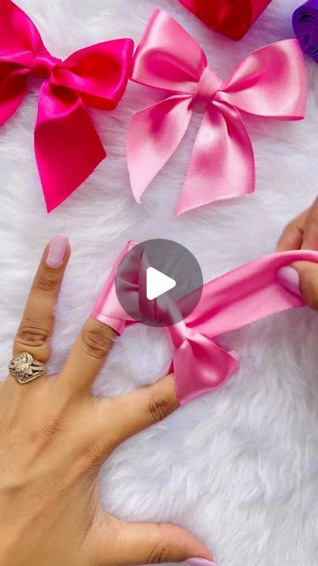 How To Do Hair Ribbons, Diy Small Bows Ribbons How To Make, Making Ribbon Bows Tutorials, Diy Bow From Ribbon, How Do You Tie A Bow With Ribbon, How To Make Cute Bows With Ribbon, How To Make A Tiny Bow With Ribbon, Easy Hair Bows With Ribbon, How To Make A Bow Without Wired Ribbon