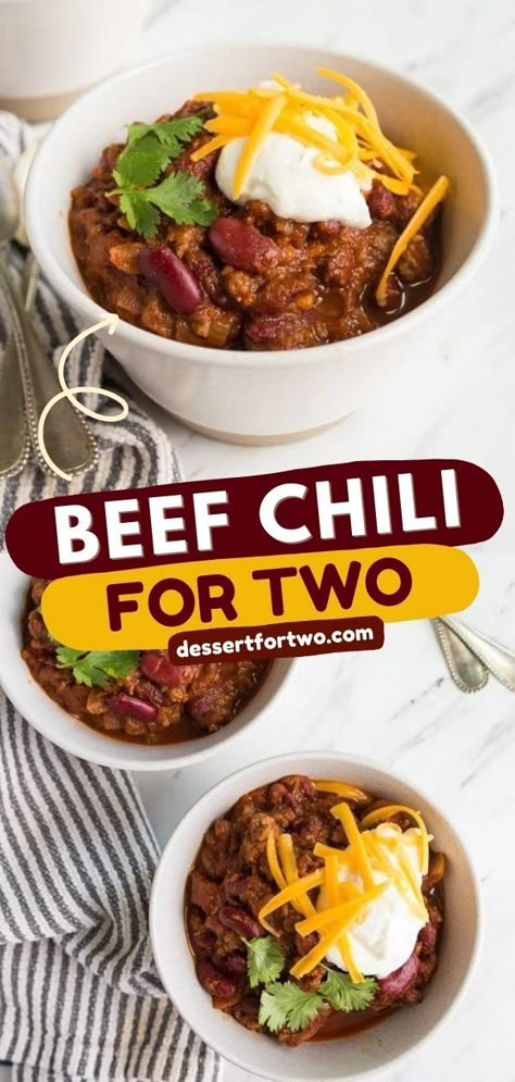 Ever wanted just a small pot of chili? Here's an easy dinner recipe for two! In less than 30 minutes, you can have this delicious ground beef chili for two. Anyone will love this fall food! Pin this for later! Chili Recipe For Two, Easy Ground Beef Chili, Chili For Two, Dinner Recipe For Two, Beef Chili With Beans, Ground Beef Chili Recipe, Batch Meals, Easy Chilli, Ground Beef Chili