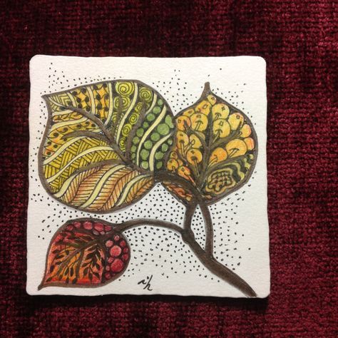 Aspen leaf tangle Fall Zentangle Ideas, Aspen Tree Embroidery, Aspen Leaf Quilt Block, Autumn Zentangle, Poke Leaf Zentangle, Aspen Leaves, Leaf Quilt, Circle Quilt Patterns, Aspen Leaf