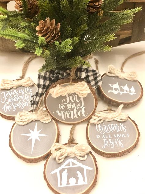 Set of 6 Rustic Wood Slice CHRISTMAS ORNAMENTS White Grey | Etsy Wood Slice Christmas Ornaments, Grey Chalk Paint, Wood Slice Christmas, Wood Slice Ornaments, Christmas Gift Packaging, Farmhouse Christmas Tree, Kid Projects, Star Of Bethlehem, Christmas Jesus