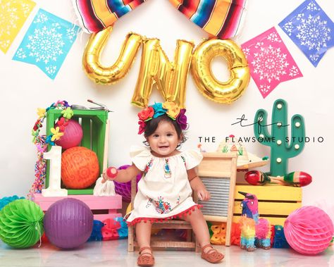 First Fiesta Photo Backdrop, Mexican Fiesta Photoshoot, Mexican Themed One Year Old Party, Fiesta First Birthday Photoshoot, Fiesta Theme Photoshoot, First Fiesta Photo Shoot, Mexican Themed 1st Birthday Party, Baby Fiesta Party, First Fiesta Centerpieces