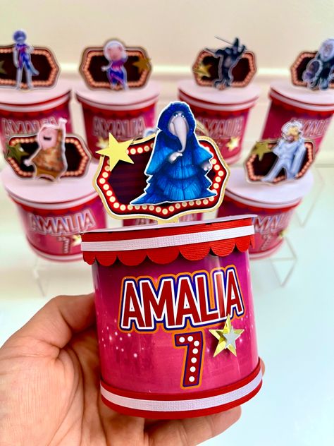 @withlove_clara #girlbirthdayparty #girlbirthdaypartyideas #personalized #birthdaydecoration #birthdaygirl #singmovie #candybar #favors #favorbags #kidsbirthdaypartyideas #nutella #nutellawithlove Sing Movie, Sing 2, Girls Birthday Party Decorations, Music Birthday, Kids Party Decorations, Girl Birthday Party, Girl Party, 2nd Birthday Parties, Party Snacks