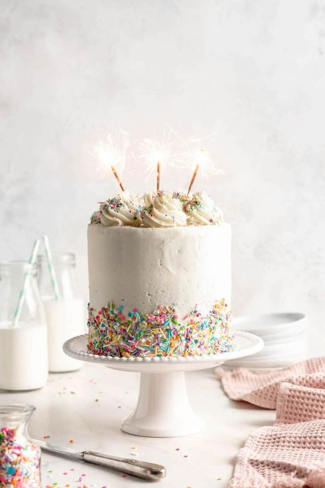 Naked Cake Ideas, Best Funfetti Cake, Grandbaby Cakes, Sprinkles Birthday Cake, Perfect Chocolate Cake, White Cake Recipe, 16 Cake, Sweet 16 Cakes, Confetti Cake