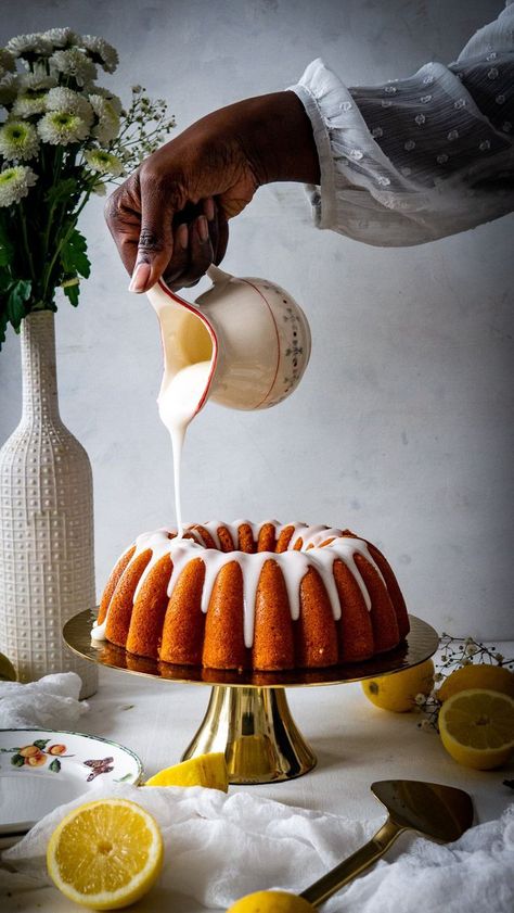 Lemon Bundt Cake Recipe, Bundt Cake Recipe, Lemon Bundt Cake, Salty Cake, Cake Photography, Bundt Cakes Recipes, Bundt Cakes, Savoury Cake, Easy Cake Recipes