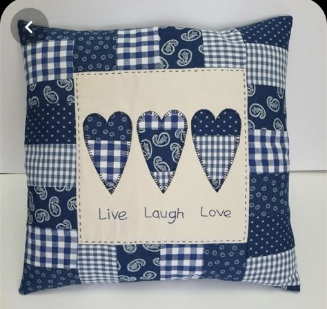 Patchwork Cushions, Sewing Terms, Applique Cushions, Patchwork Diy, Cushion Cover Pattern, Heart Applique, Sewing Cushions, Cushion Ideas, Applique Pillows