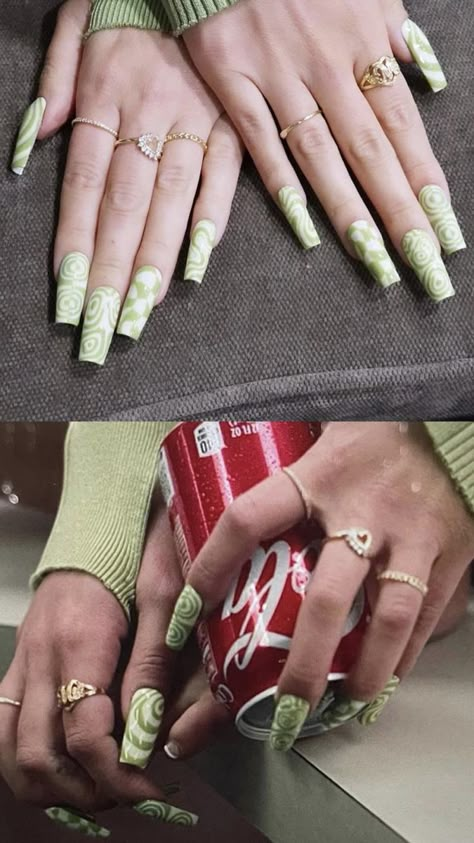 Maddy Green Nails, Euphoria Nails Ideas Maddy, Mandy Perez Nails, Maddie Perez Nails, Euphoria Nails Ideas, Maddy Perez Nails, Maddy Nails, Rihanna Nails, Euphoria Nails