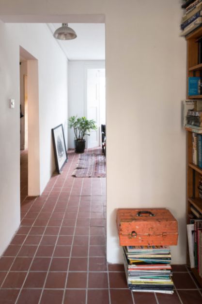 Quarry Tiles Hallway Tiles Ideas, Terracotta Tile Hallway, Terracota Floor Tile, Red Tiles Living Room, Kitchens With Quarry Tile Floors, Square Tile Floor, Kitchen Quarry Tile Floor, Quarry Tile Kitchen, Red Quarry Tiles Hallway