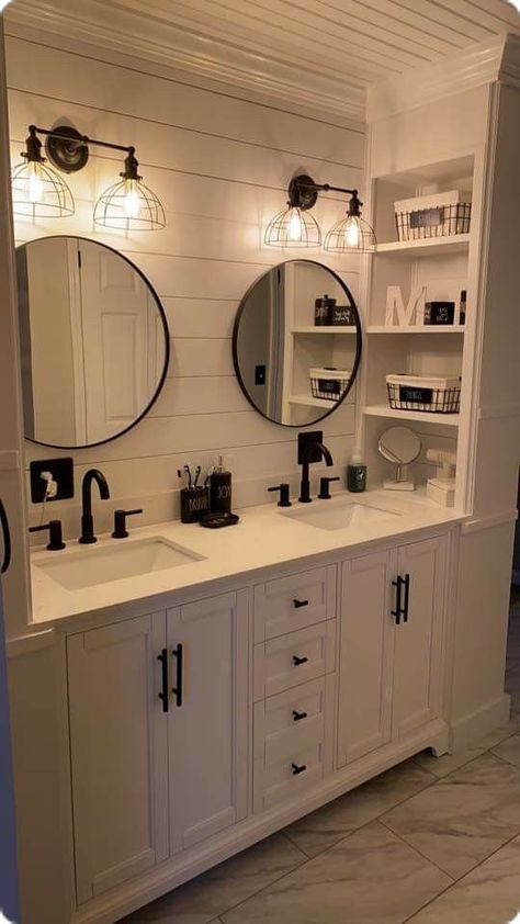 Small Shared Bathroom Ideas, Billy Thunderman, Farmhouse Style Bathroom, Bathroom Redecorating, Guest Bathroom Remodel, Full Bathroom Remodel, Bathroom Farmhouse, Bathroom Farmhouse Style, Master Bath Remodel