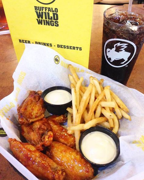 You know lunch is good when you need a stack of napkins on the side! Check out Buffalo Wild Wings when you visit Statesboro for great wings! Buffalo Wings Aesthetic, Buffalo Wild Wings Aesthetic, Buffalo Wings Photography Food Styling, Copycat Buffalo Wild Wings Potato Wedges, Buffalo Wild Wings Potato Wedges, Hot Chicken Wings Aesthetic, Buffalo Chicken Wings Aesthetic, Wings Buffalo Wild Wings, Buffalo Wild