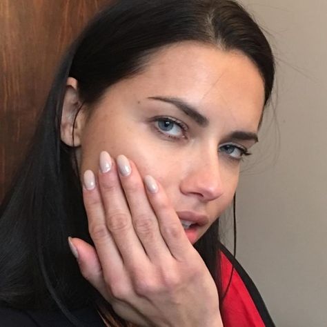 The Goddess Adriana Lima Nails, Adriana Lima Eyes, Adriana Lima Style, Cnd Vinylux, Adriana Lima, The Goddess, Behind The Scenes, Makeup Looks, A Woman