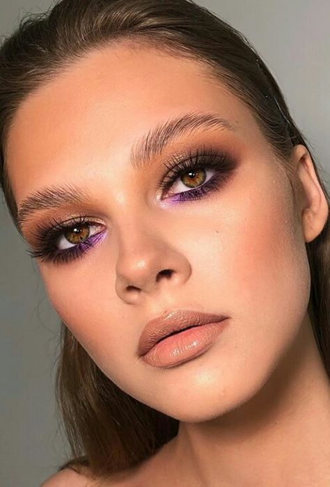 Make Up For Purple Outfits, Make Up Morado, Makeup Lila, Makeup Morado, Makeup For Purple Dress, Mekap Mata, Smoky Eyes, Barbie Makeup, Purple Makeup