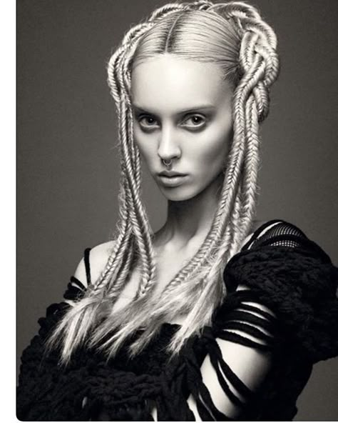 High Fashion Hair, Avant Garde Hair, Couture Hairstyles, Runway Hair, Mode Editorials, High Hair, Editorial Hair, Super Hair, Hair Shows